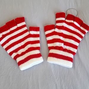 🔴 Fun fingerless gloves